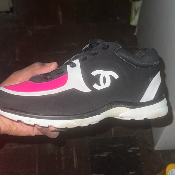 Size 9 all for sell - Picture 4 of 14